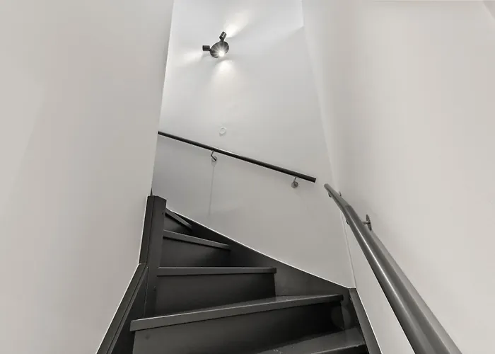 Long Term - Near Klinik Floridsdorf - On-site Parking For 19,90 Eur