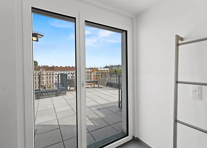 Long Term - Near Klinik Floridsdorf - On-site Parking For 19,90 Eur *