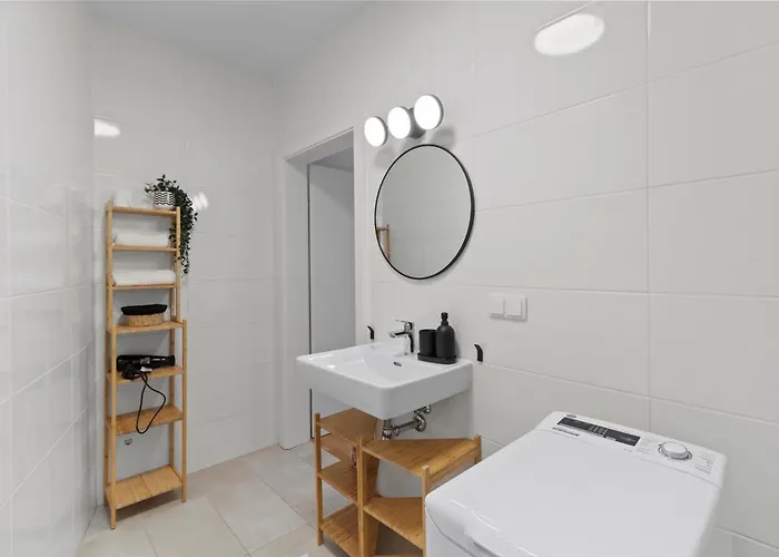 Long Term - Near Klinik Floridsdorf - On-site Parking For 19,90 Eur * Wien