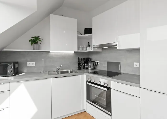 Apartment Long Term - Near Klinik Floridsdorf - On-site Parking For 19,90 Eur
