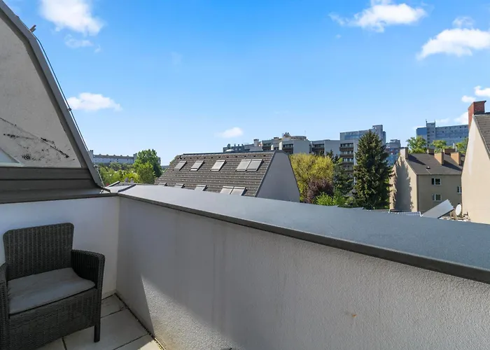 Apartment Long Term - Near Klinik Floridsdorf - On-site Parking For 19,90 Eur
